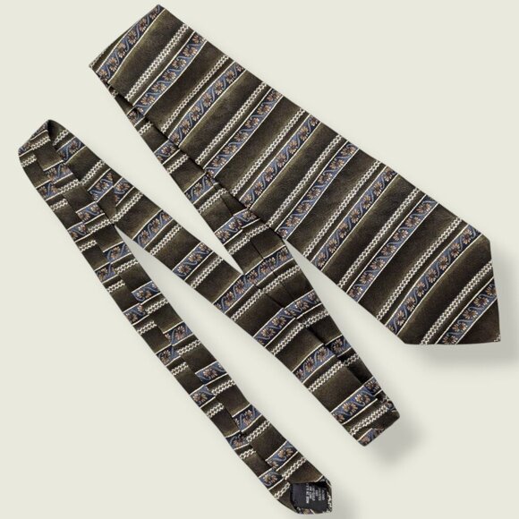 Vintage Geoffrey Beene 100% Silk Green Stripe Tie - Picture 2 of 5